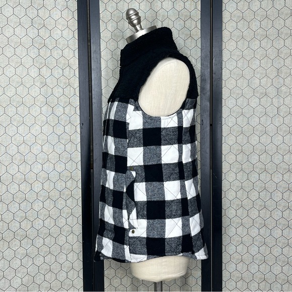 Maurices Black Buffalo Plaid Sherpa Block Vest - Picture 2 of 11